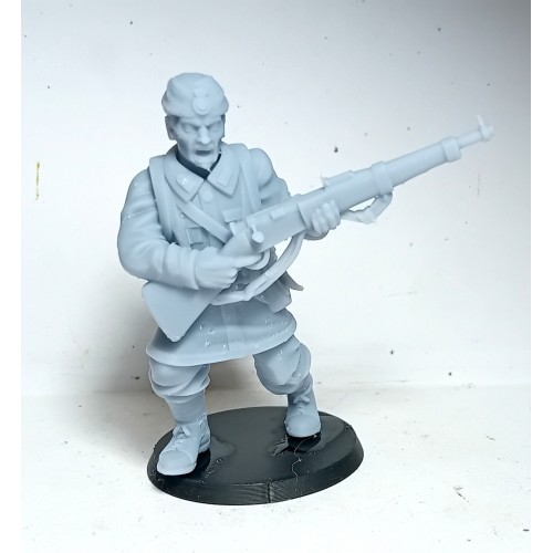 1/32 Greek Soldier with Rifle WWII